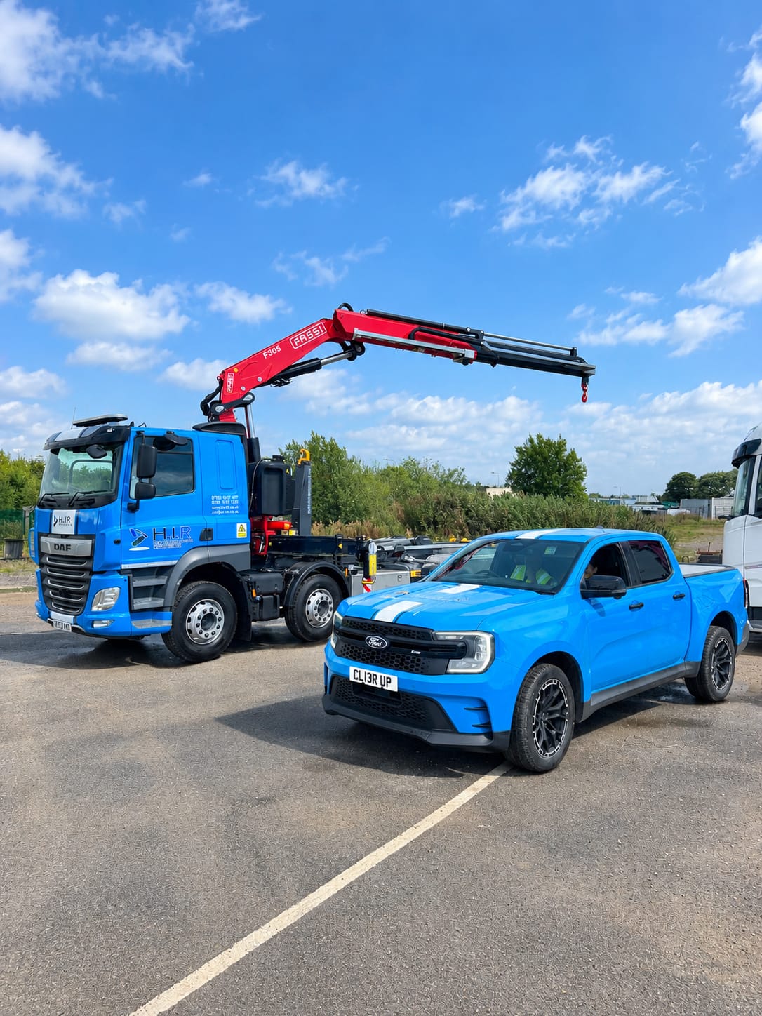 HIR Ltd Invests in New HIAB Lorry to Support Commercial & Industrial Projects